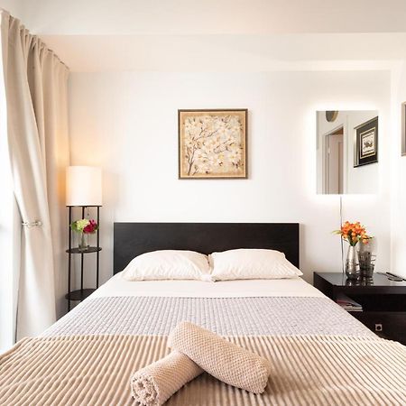 Bright Condo In The Heart Of Toronto Luaran gambar