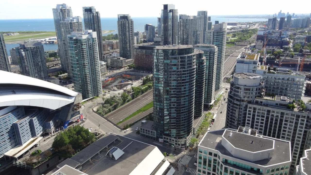 Bright Condo In The Heart Of Toronto Luaran gambar